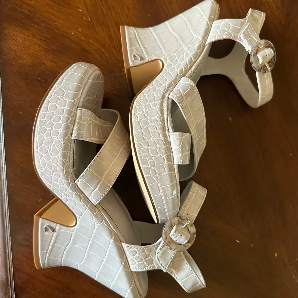 Circus by Sam Edelman Cream Croc-Embossed Wedge Sandals